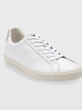 VEJA
$150
Esplar Leather Logo Sneakers white size 6 preowned